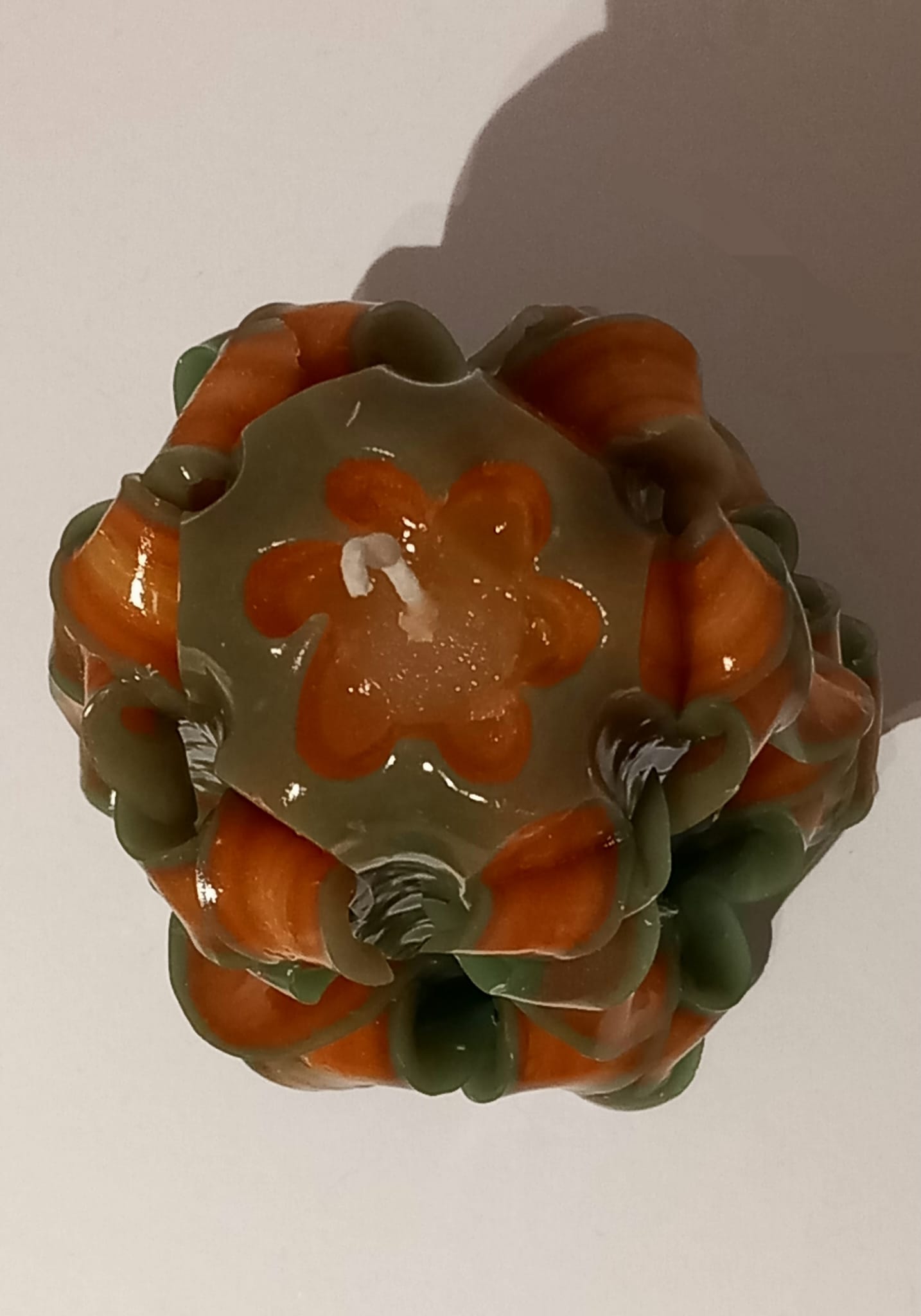 handgeschnitzte Kerzen